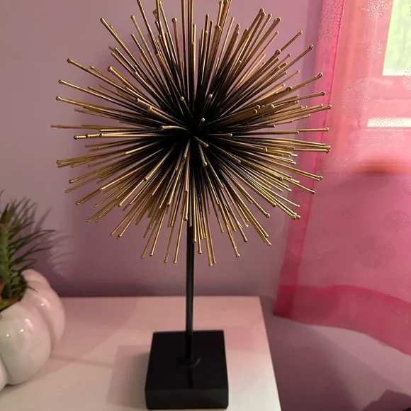 Home Decor - Picture 1 of 3